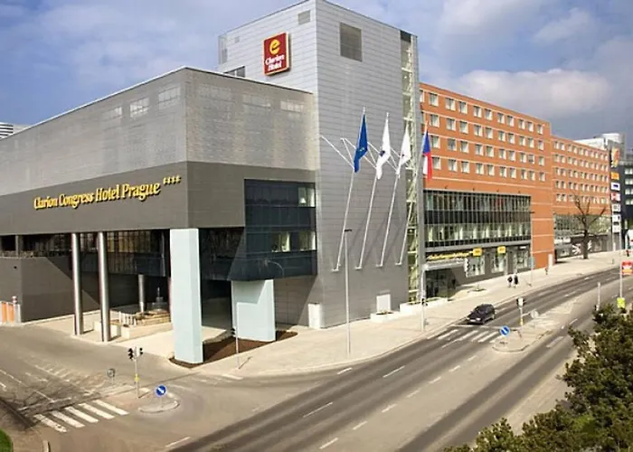 Entire Apartment, Near Clarion, O2 Arena, Metro 3 Min, Easter Market In City Center 15 Min