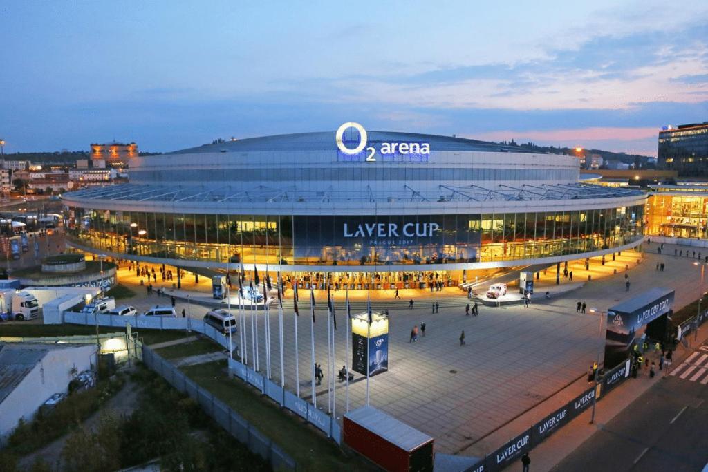 Entire Apartment, Near Clarion, O2 Arena, Metro 3 Min, Easter Market In Center 15 Min 公寓 *